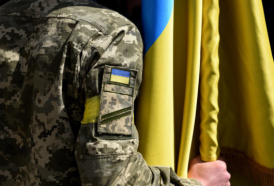 Зеленский продлил военное положение и мобилизацию в Украине
