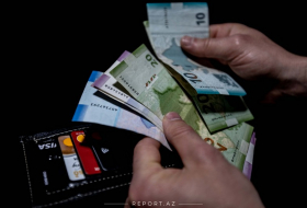 В Азербайджане ежемесячная минимальная зарплата может быть заменена почасовой