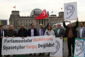 Турки провели акцию протеста в Германии