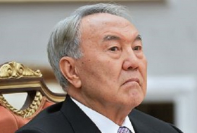 Назарбаев приказал увольнять чиновников, отказывающихся отвечать по-русски 