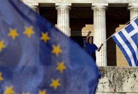 Саммит еврозоны достиг единогласного решения по Греции
