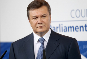 Янукович подписал соглашение с лидерами оппозиции